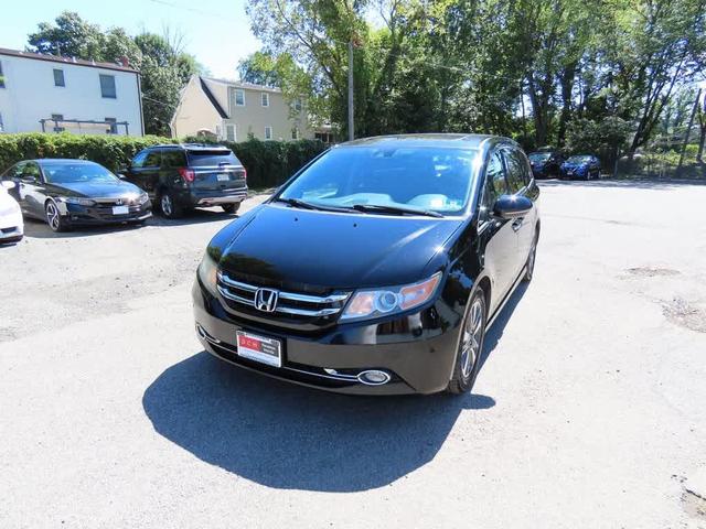 Photo of 2016 Black Honda Odyssey