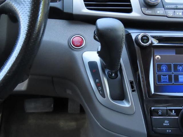 Photo of 2016 Black Honda Odyssey