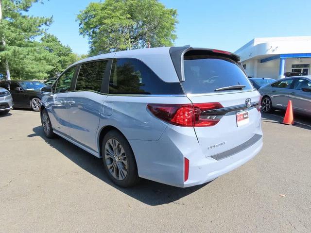 Photo of 2026 Sonic Gray Pearl Honda Odyssey