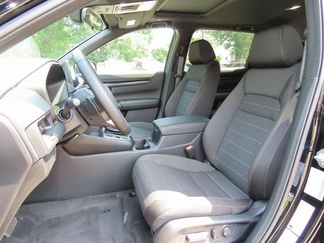 Photo of 2026 Crystal Black Pearl Honda CR-V Hybrid