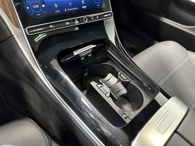 Photo of 2025 Black Mercedes-Benz C-Class