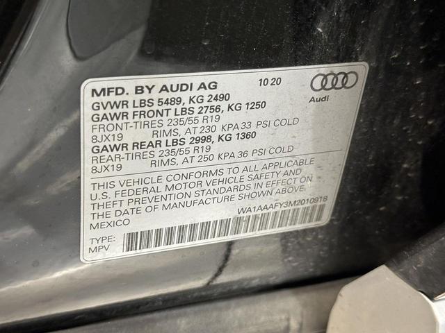 Photo of 2021 Mythos Black Metallic Audi Q5