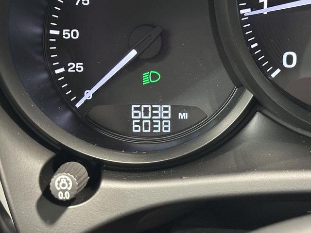 Photo of 2025 Volcano Grey Metallic Porsche Macan
