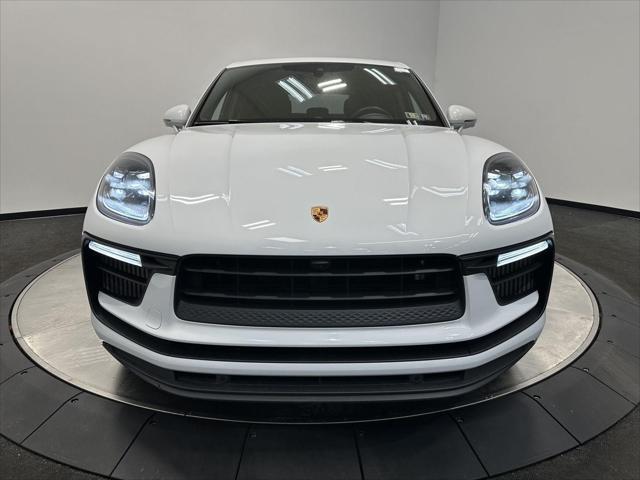 Photo of 2023 Carrara White Metallic Porsche Macan