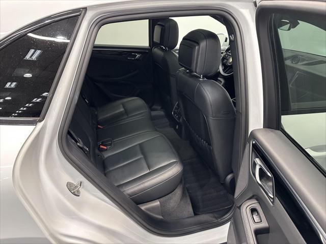 Photo of 2023 Carrara White Metallic Porsche Macan