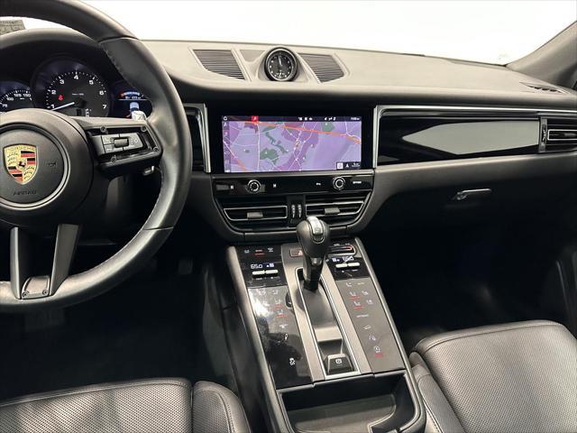 Photo of 2023 Carrara White Metallic Porsche Macan