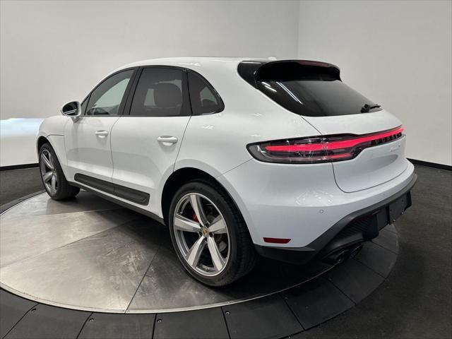 Photo of 2023 Carrara White Metallic Porsche Macan