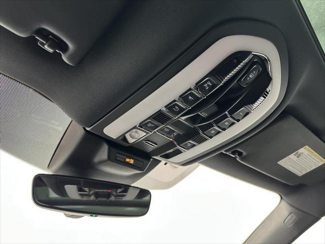 Photo of 2023 Carrara White Metallic Porsche Macan