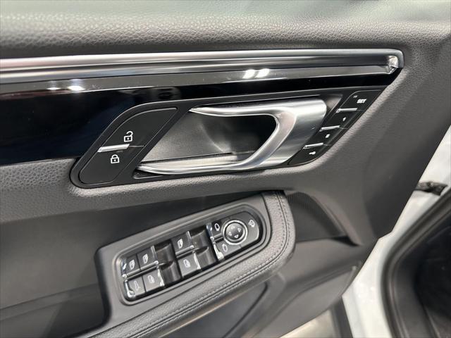 Photo of 2023 Carrara White Metallic Porsche Macan