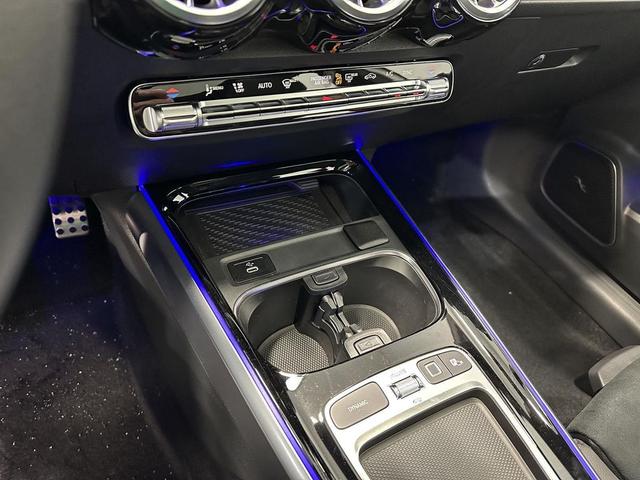 Photo of 2025 Polar White Mercedes-Benz AMG GLB 35