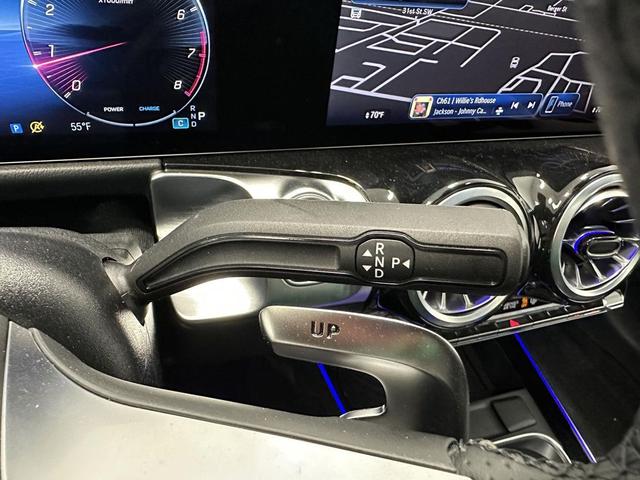 Photo of 2025 Polar White Mercedes-Benz AMG GLB 35