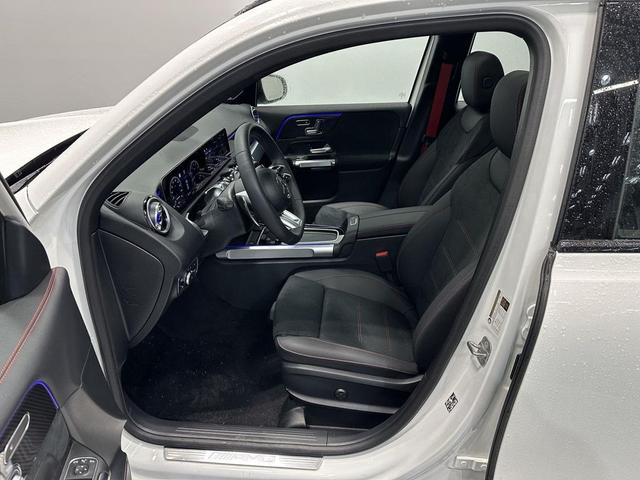 Photo of 2025 Polar White Mercedes-Benz AMG GLB 35