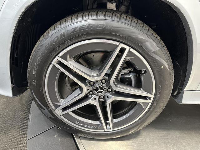 Photo of 2025 Cirrus Silver Metallic Mercedes-Benz GLS 450