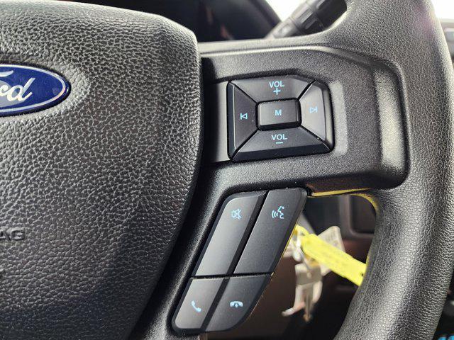 Photo of 2019 Oxford White Ford F-350