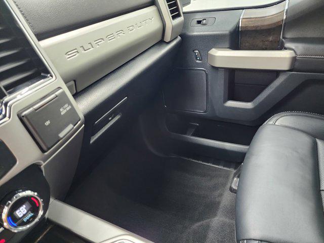 Photo of 2022 Star White Metallic Tri-Coat Ford F-250