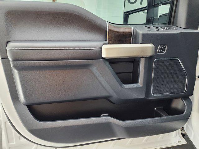 Photo of 2022 Star White Metallic Tri-Coat Ford F-250