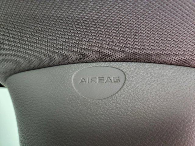 Photo of 2023 Silver Mist Clearcoat Chrysler Pacifica