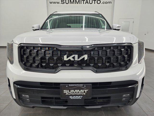 Photo of 2024 Glacial White Pearl Kia Telluride