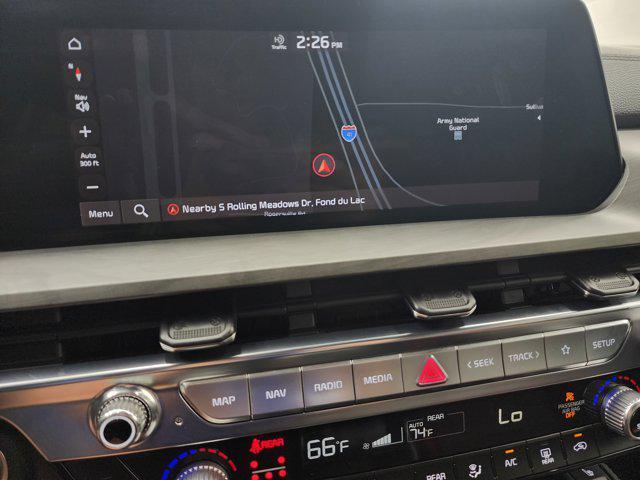 Photo of 2024 Glacial White Pearl Kia Telluride