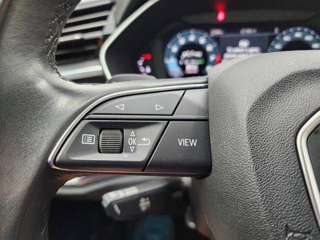 Photo of 2023 Glacier White Metallic Audi Q3