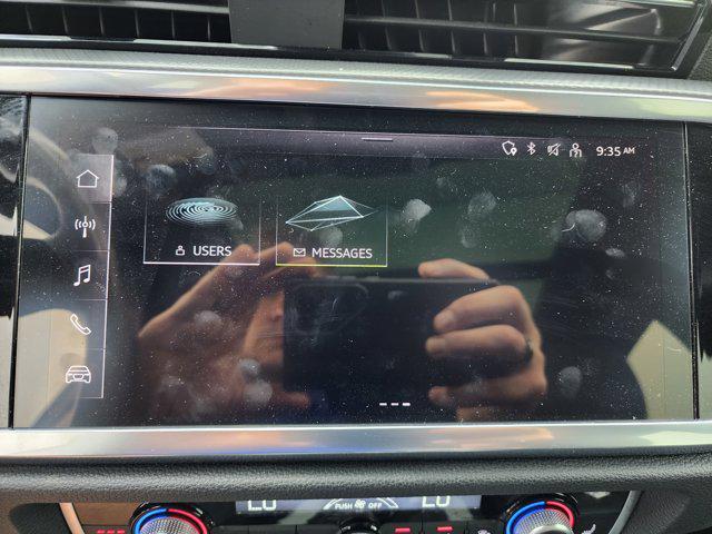 Photo of 2023 Glacier White Metallic Audi Q3