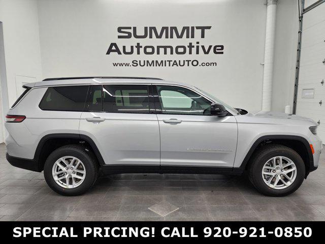 Photo of 2025 Silver Zynith Jeep Grand Cherokee L