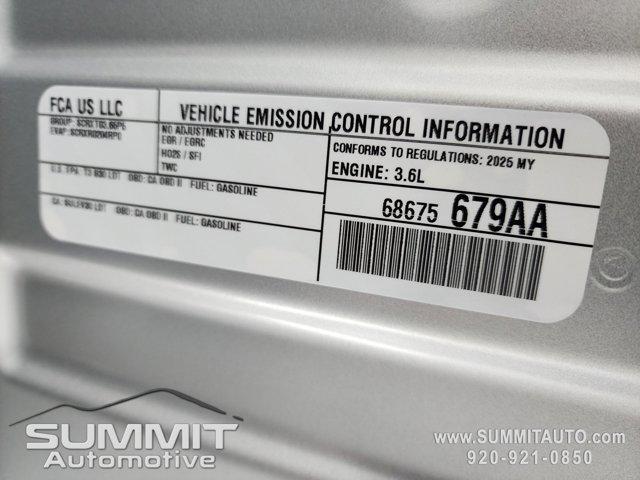 Photo of 2025 Silver Zynith Jeep Grand Cherokee L