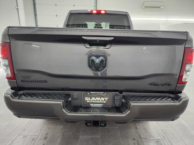 Photo of 2024 Granite Crystal Metallic Clearcoat RAM 2500