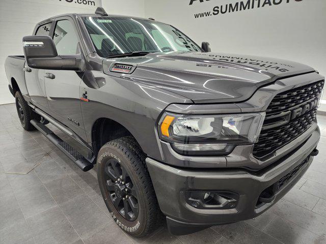 Photo of 2024 Granite Crystal Metallic Clearcoat RAM 2500