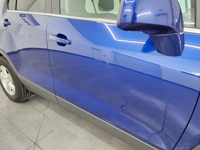 Photo of 2017 Blue Topaz Metallic Chevrolet Trax