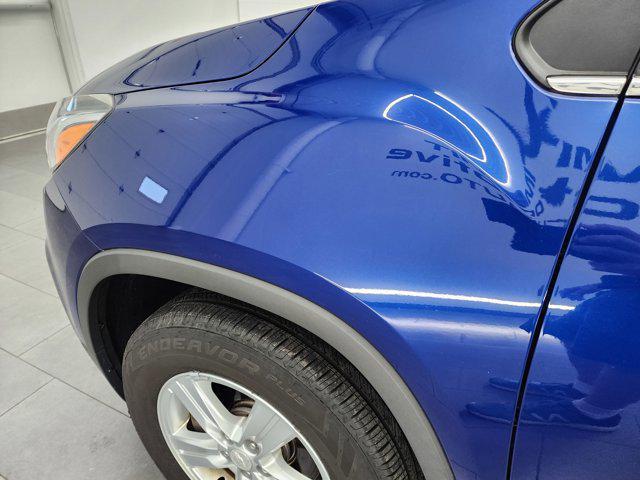 Photo of 2017 Blue Topaz Metallic Chevrolet Trax