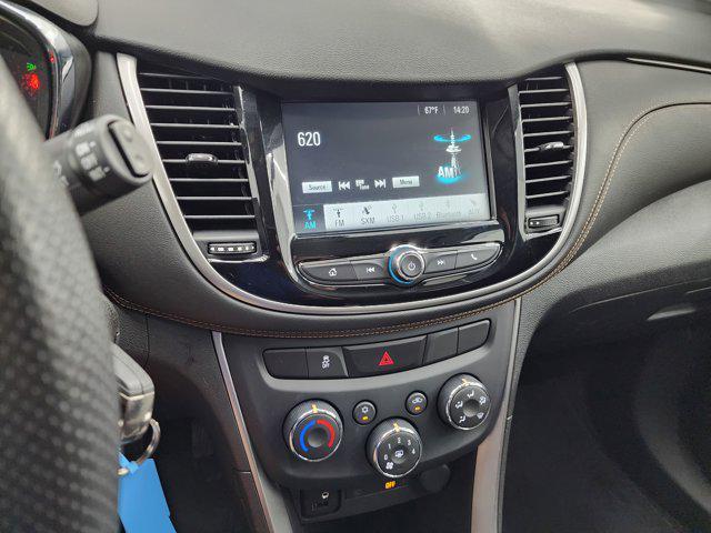 Photo of 2017 Blue Topaz Metallic Chevrolet Trax