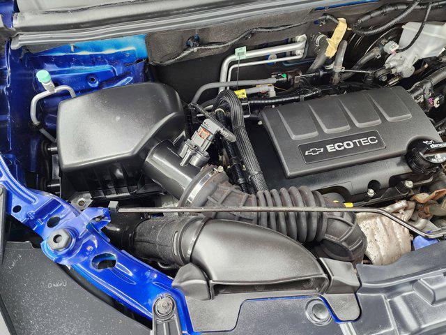 Photo of 2017 Blue Topaz Metallic Chevrolet Trax