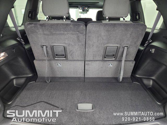 Photo of 2025 Diamond Black Crystal Pearlcoat Jeep Grand Cherokee L