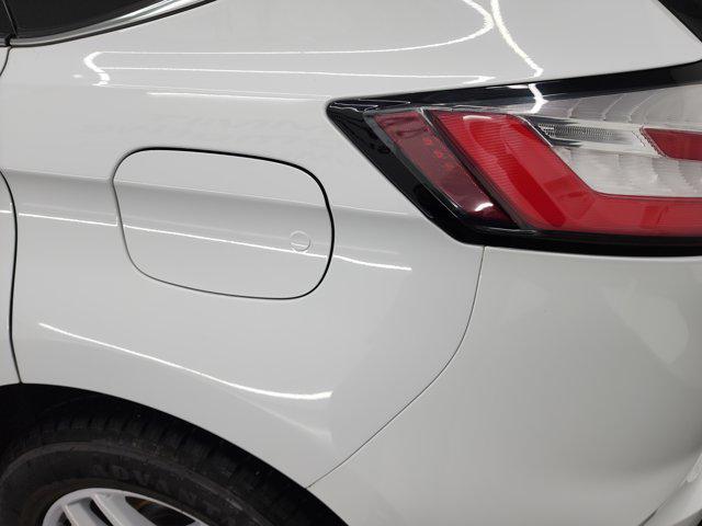 Photo of 2023 Oxford White Ford Edge