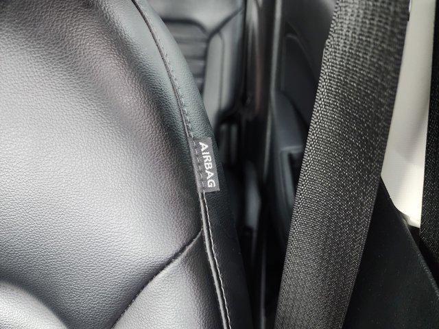 Photo of 2023 Oxford White Ford Edge