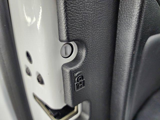 Photo of 2023 Oxford White Ford Edge