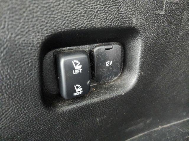Photo of 2023 Oxford White Ford Edge