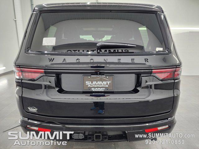 Photo of 2025 Diamond Black Crystal Pearlcoat Jeep Wagoneer