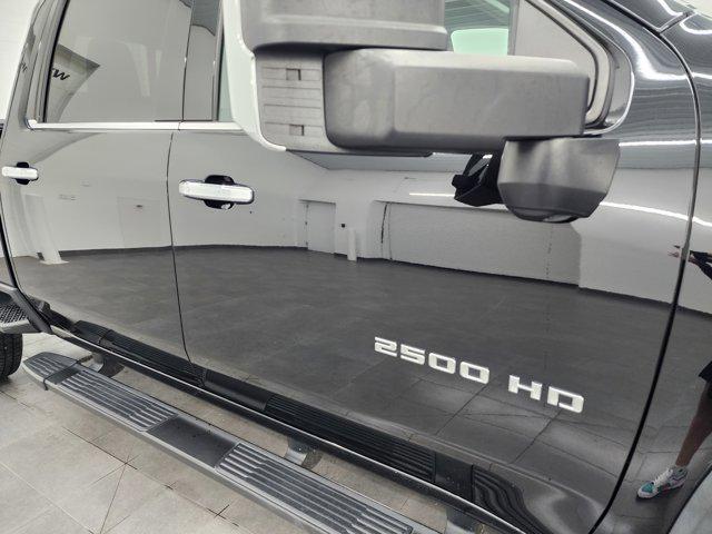 Photo of 2022 Black Chevrolet Silverado 2500