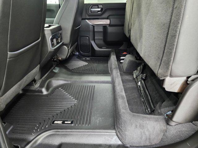 Photo of 2022 Black Chevrolet Silverado 2500