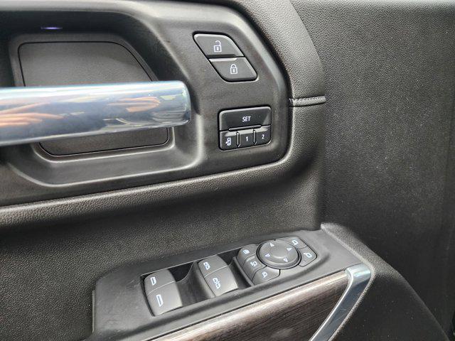 Photo of 2022 Black Chevrolet Silverado 2500