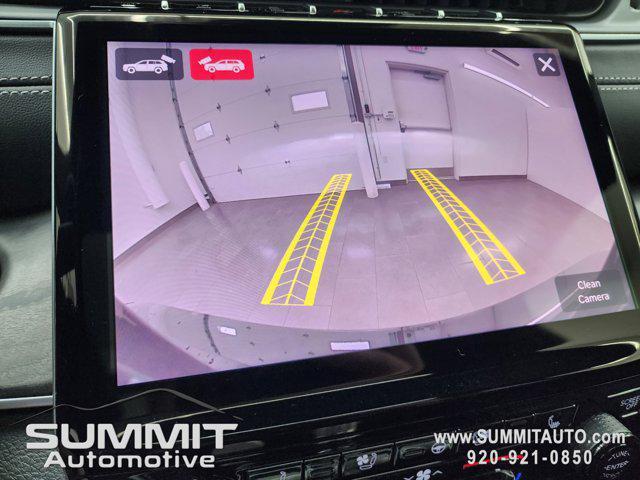 Photo of 2025 Diamond Black Crystal Pearlcoat Jeep Grand Cherokee L
