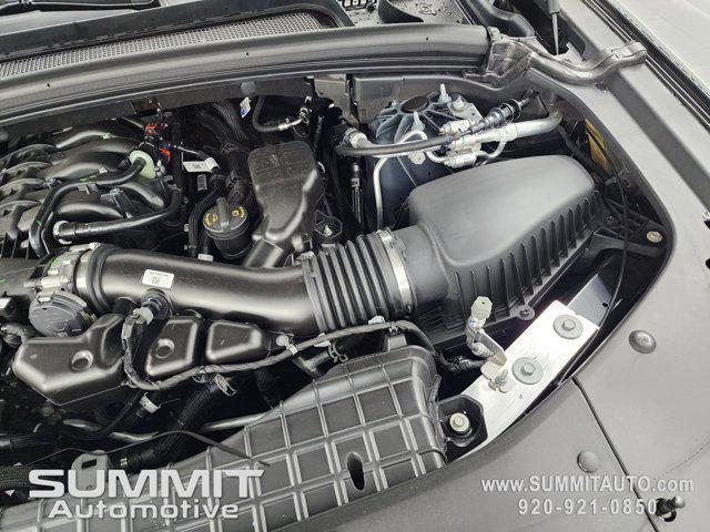 Photo of 2025 Diamond Black Crystal Pearlcoat Jeep Grand Cherokee L