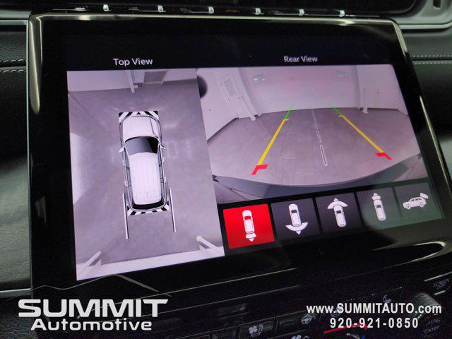Photo of 2025 Diamond Black Crystal Pearlcoat Jeep Grand Cherokee L
