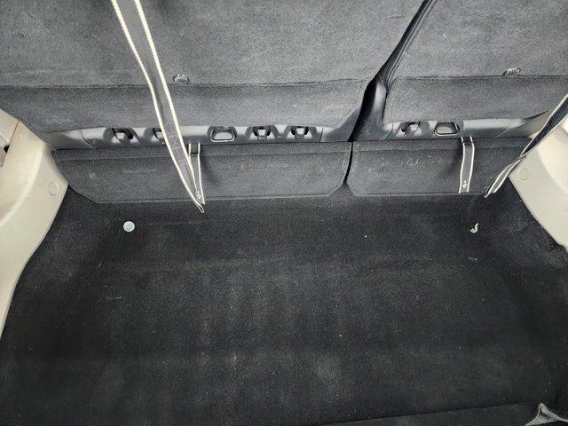 Photo of 2023 Silver Mist Clearcoat Chrysler Pacifica