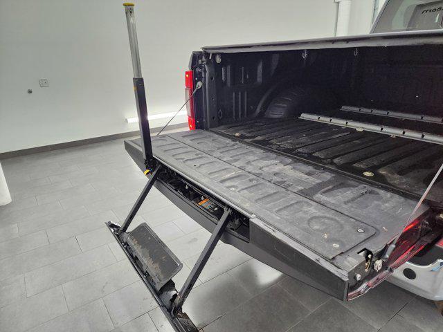 Photo of 2021 Agate Black Metallic Ford F-250