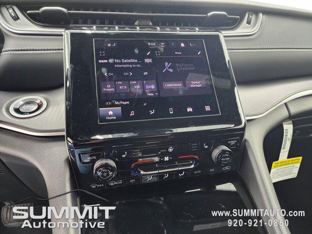 Photo of 2025 Diamond Black Crystal Pearlcoat Jeep Grand Cherokee