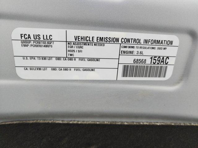 Photo of 2023 Silver Mist Clearcoat Chrysler Pacifica