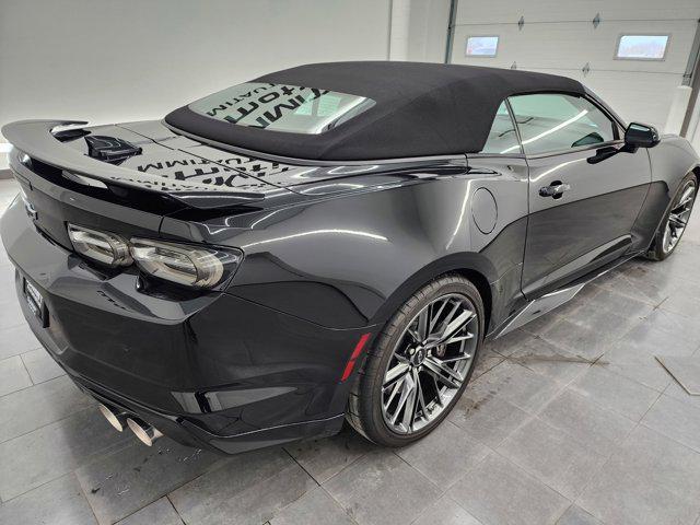 Photo of 2023 Black Chevrolet Camaro